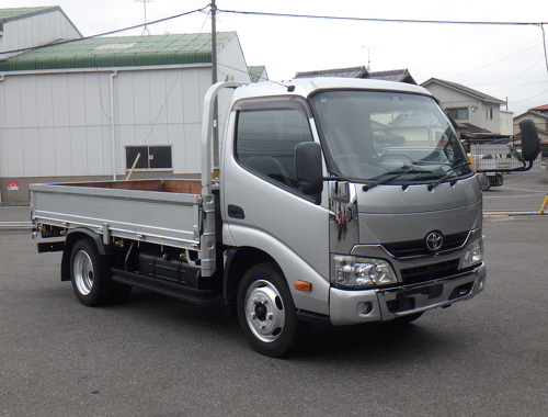 全低床 積載3t 車輌総重量5,985kg AT